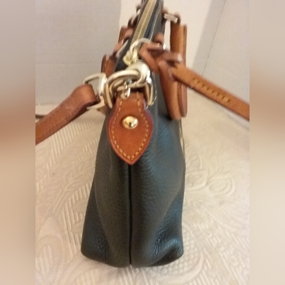 Dooney Bourke Pebble Satchel Crossbody w/Strap Leather Black /Brown Handles EUC - Picture 8 of 14